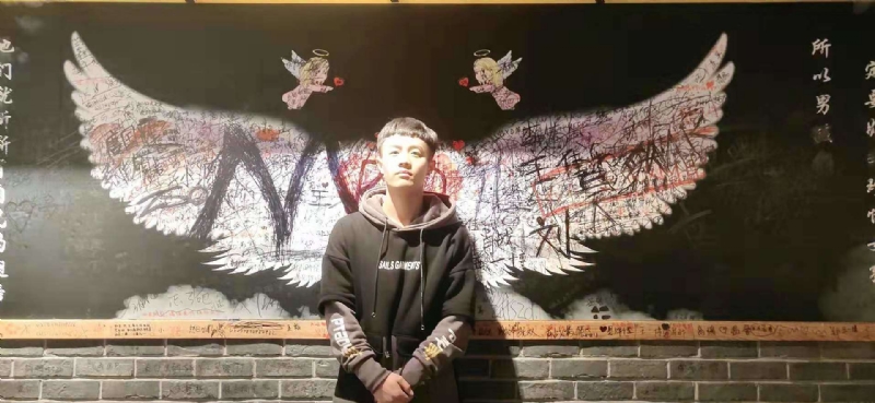 水彩画师的第一张照片--岳阳相亲服务中心