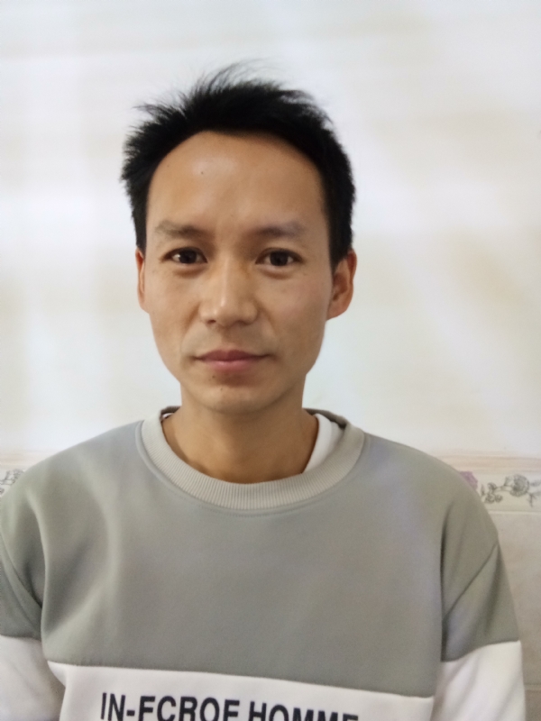 单亲爸爸的第一张照片--岳阳相亲服务中心