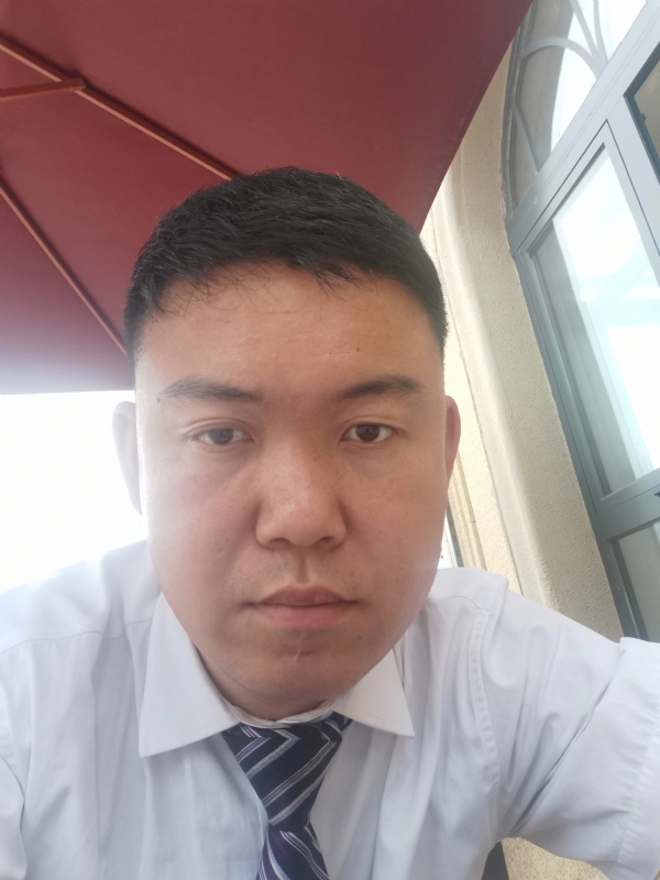 小龙哥的第一张照片--岳阳相亲服务中心