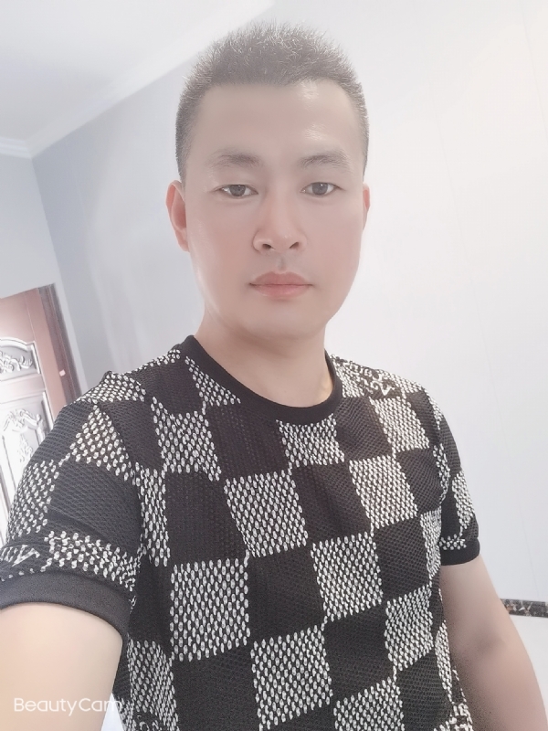 快乐无罪的第一张照片--岳阳相亲服务中心