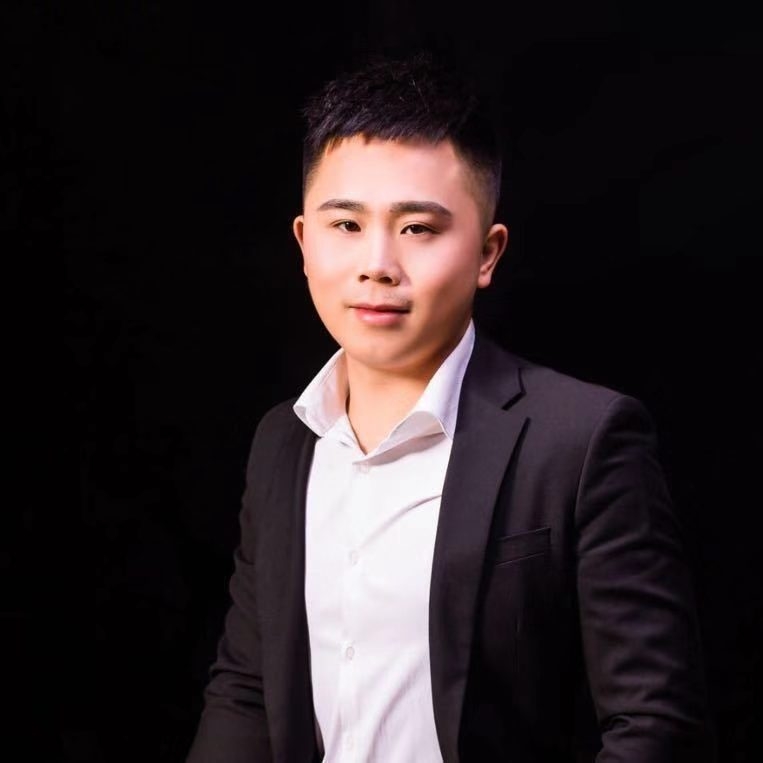 只欠东风的第一张照片--岳阳相亲服务中心