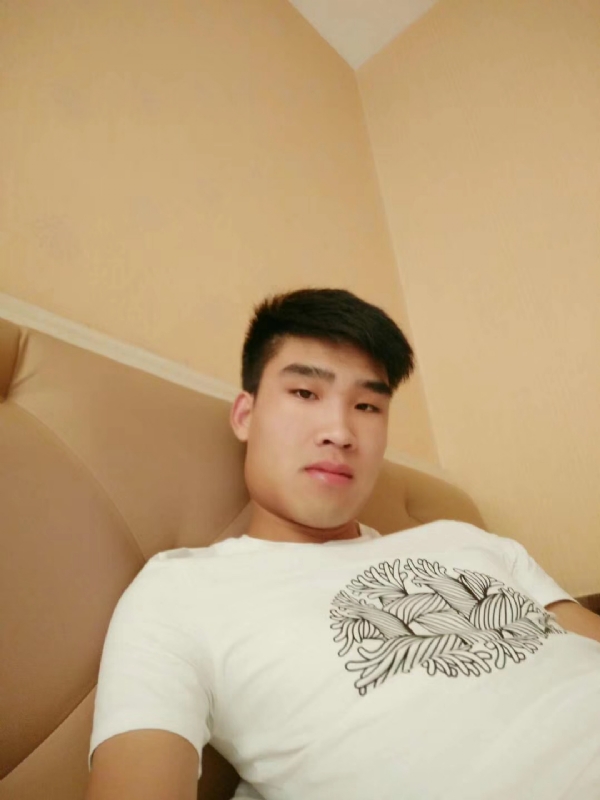 谁不曾孤单上路的第二张照片--岳阳相亲服务中心