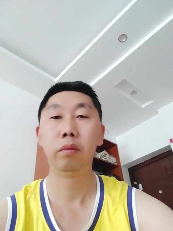 写尽半生纸上酸的第一张照片--岳阳相亲服务中心