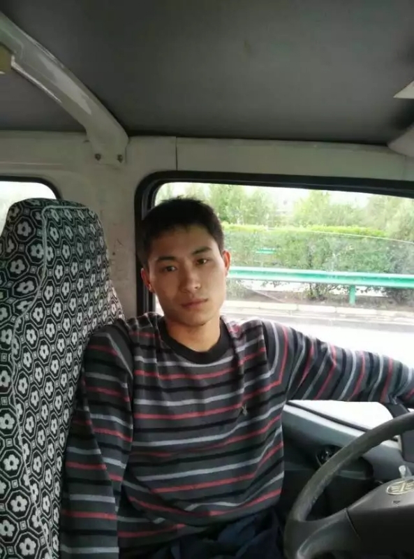 桦树林的第一张照片--岳阳相亲服务中心