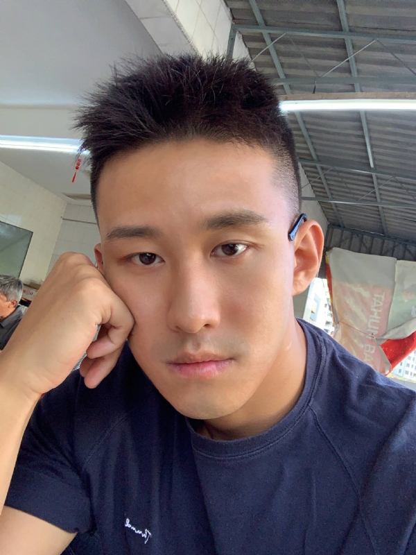 相见恨晚的第二张照片--岳阳相亲服务中心