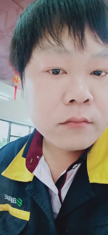 三哥哥的第一张照片--岳阳相亲服务中心