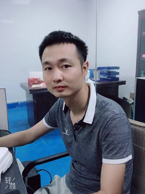 不忘初心的第一张照片--岳阳相亲服务中心