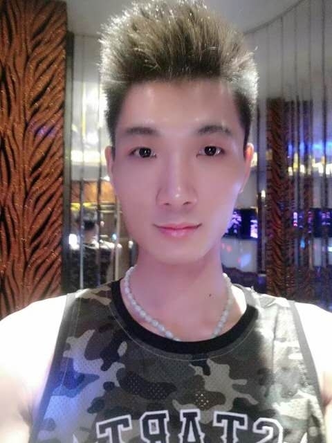 人生如戏的第一张照片--岳阳相亲服务中心