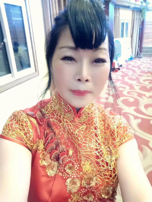 冰雪的第一张照片--岳阳相亲服务中心