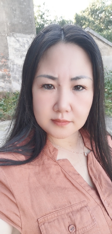 乖乖一女的第一张照片--岳阳相亲服务中心
