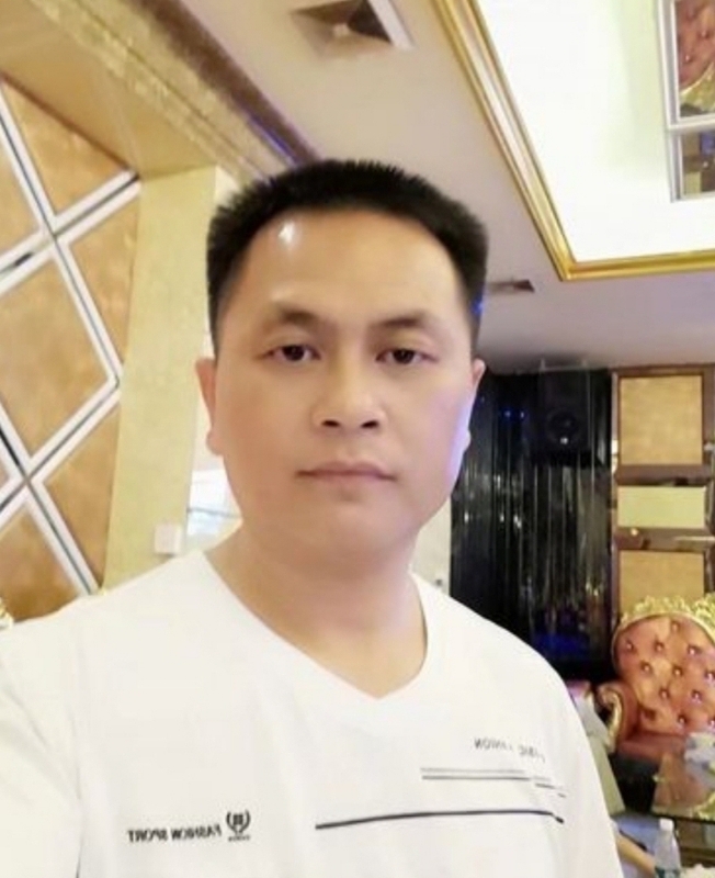 小梁的第一张照片--岳阳相亲服务中心