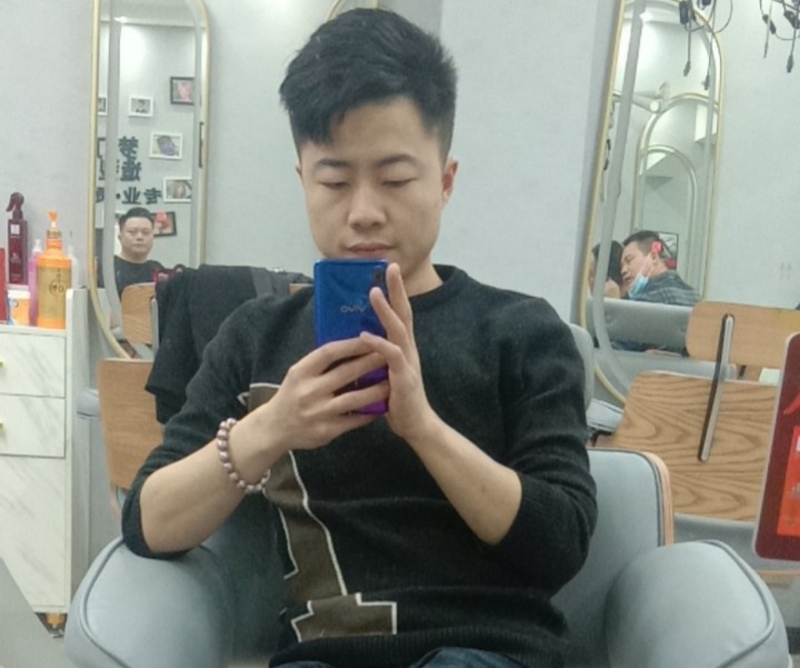 无法自拔的第一张照片--岳阳相亲服务中心