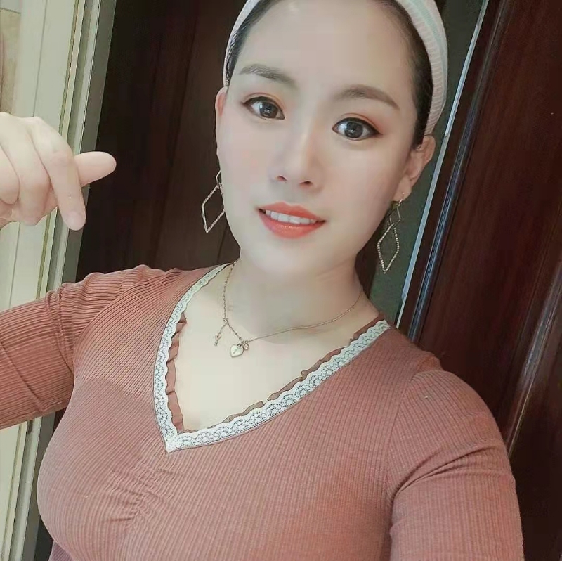 蜜&糖的第一张照片--岳阳相亲服务中心