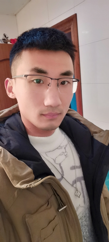 闯红灯吐泡泡的第一张照片--岳阳相亲服务中心