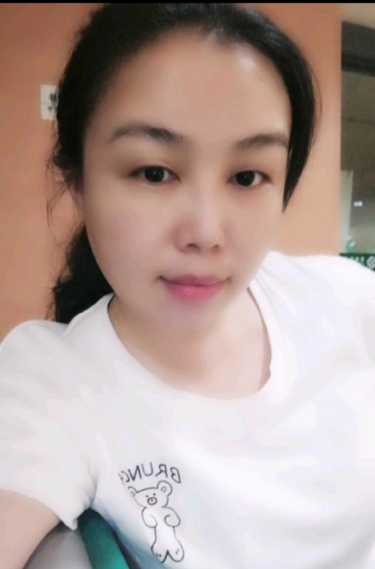 淡淡的云的第一张照片--岳阳相亲服务中心