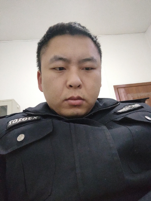 好纠结的第二张照片--岳阳相亲服务中心