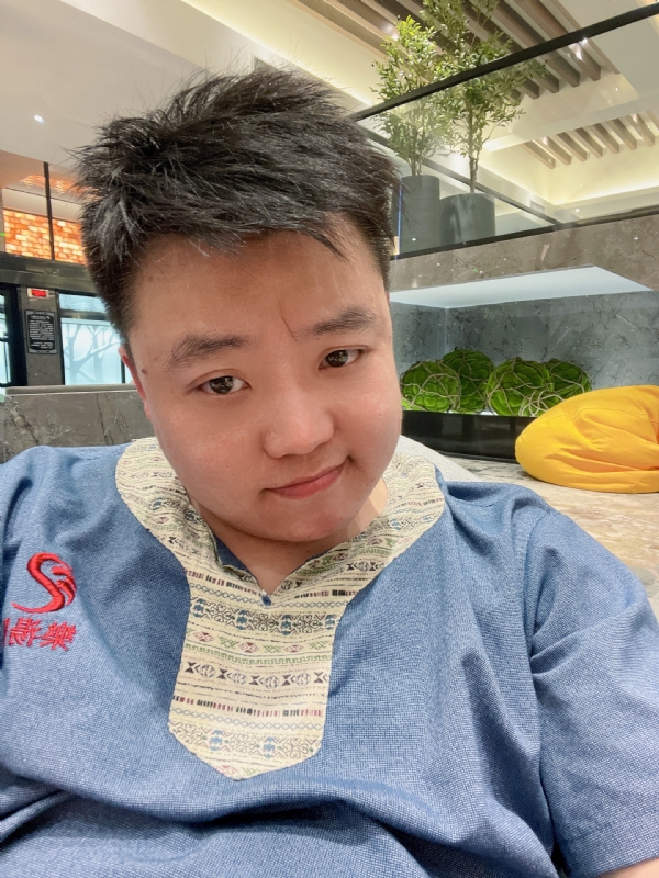 小恶魔的第二张照片--岳阳相亲服务中心