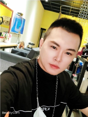 lucky的第一张照片--岳阳相亲服务中心
