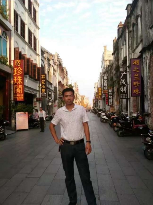 爱生活爱健康的第一张照片--岳阳相亲服务中心