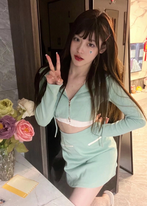 丹Dan的第一张照片--岳阳相亲服务中心
