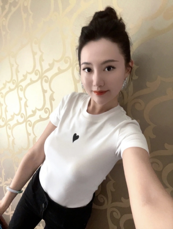 雨熙的第一张照片--岳阳相亲服务中心