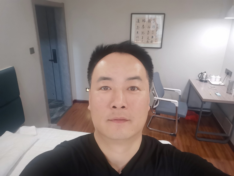 莫待花落空折枝的第一张照片--岳阳相亲服务中心
