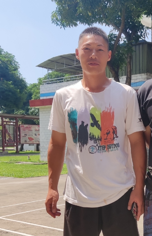 孤鹰的第一张照片--岳阳相亲服务中心