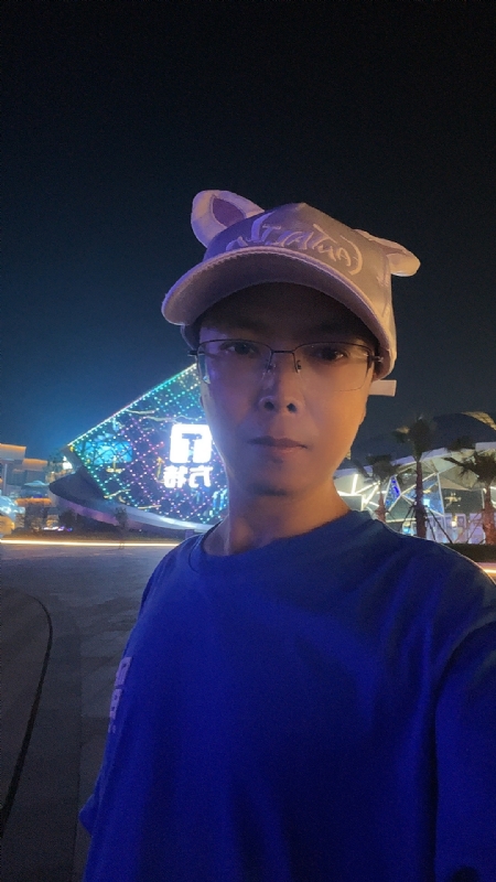 富贵使我们相遇的第一张照片--岳阳相亲服务中心