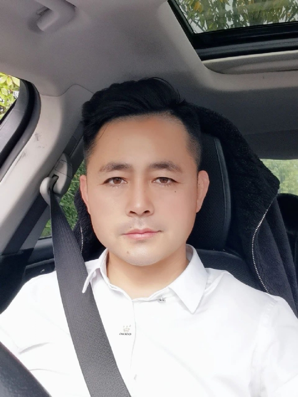 阿华大人的第一张照片--岳阳相亲服务中心