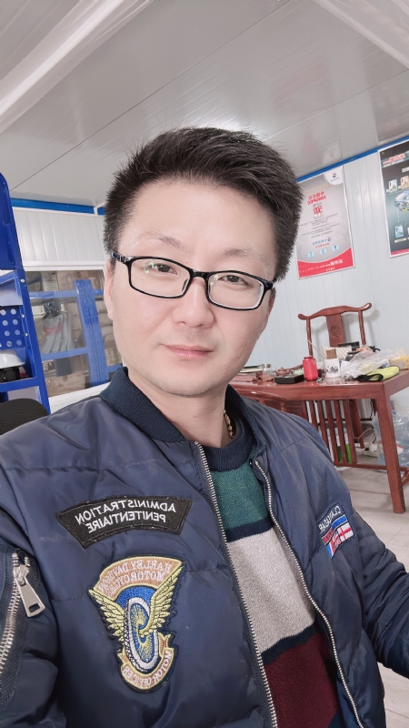 不离不弃的第一张照片--岳阳相亲服务中心