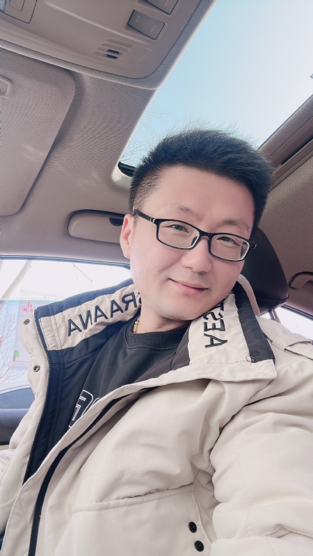 不离不弃的第二张照片--岳阳相亲服务中心