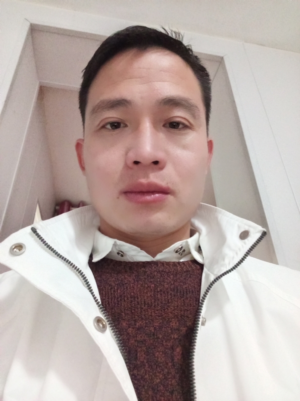 忧伤还是快乐的第一张照片--岳阳相亲服务中心