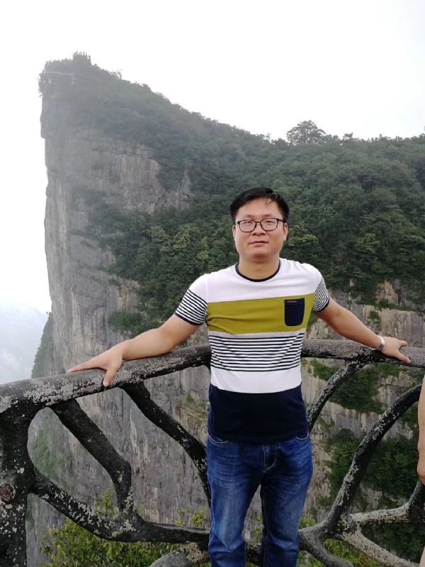 江汉的第一张照片--岳阳相亲服务中心
