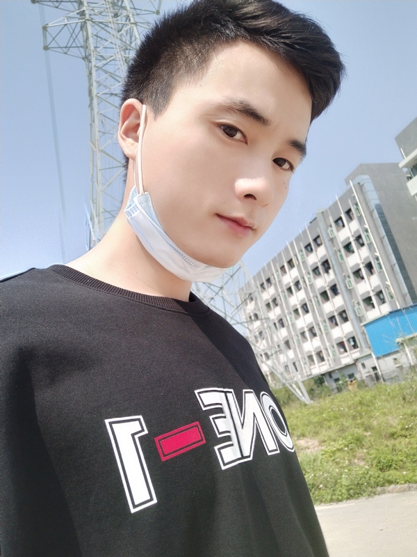 何凡的第一张照片--岳阳相亲服务中心