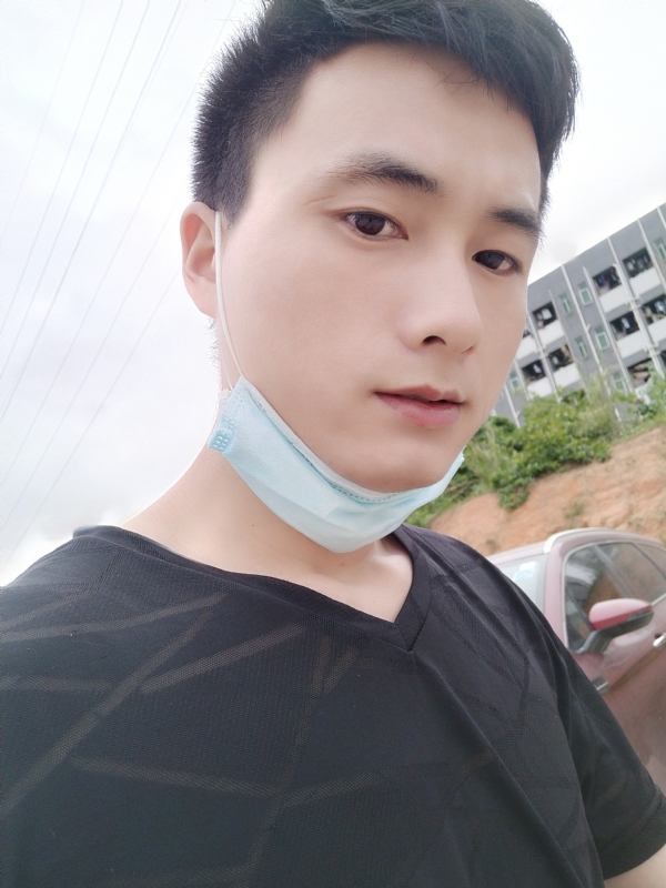 何凡的第二张照片--岳阳相亲服务中心