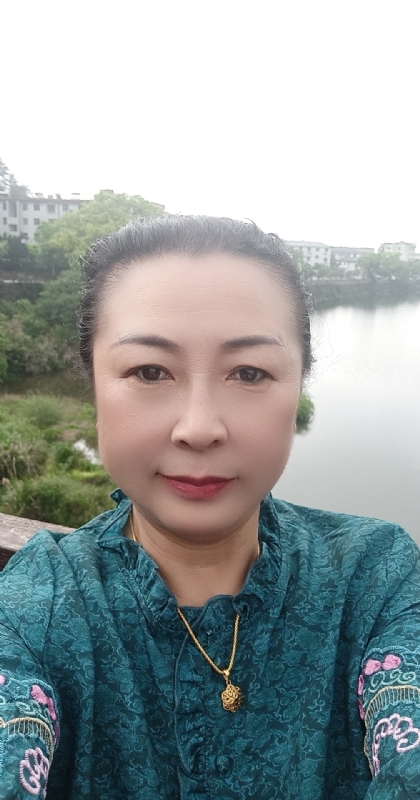 雨中情的第二张照片--岳阳相亲服务中心