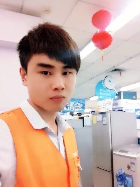 罗自强的第一张照片--岳阳相亲服务中心