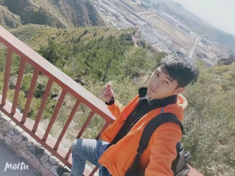 小啊鹏的第一张照片--岳阳相亲服务中心