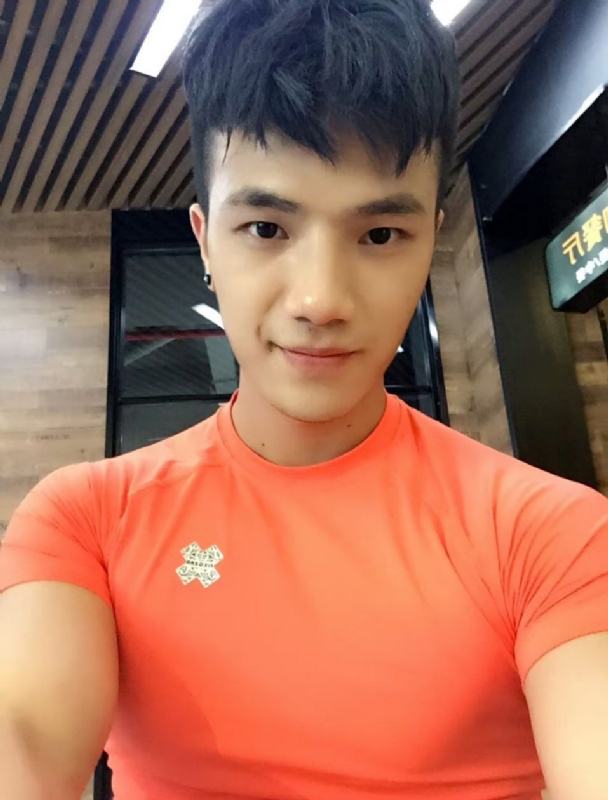 航航的第一张照片--岳阳相亲服务中心