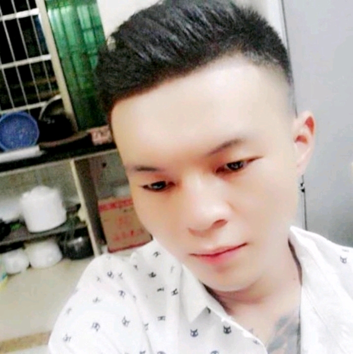子龙的第一张照片--岳阳相亲服务中心