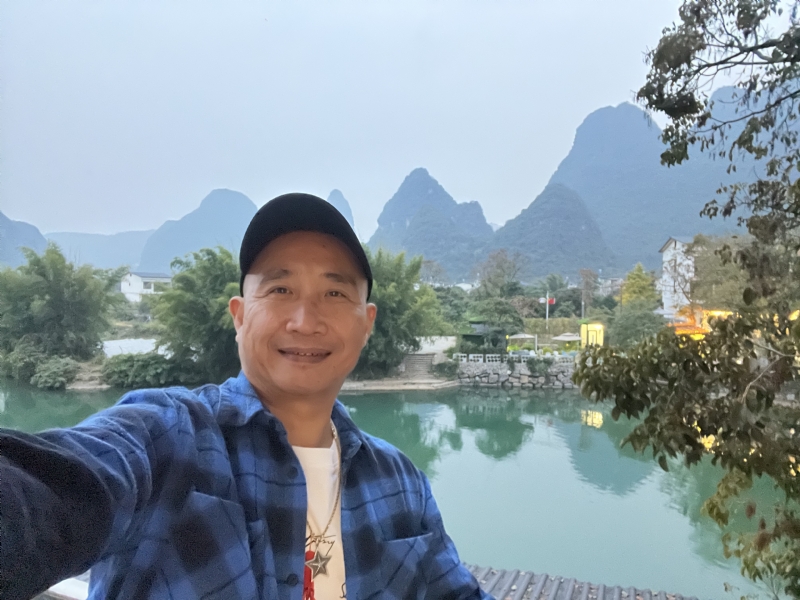 民叔叔的第一张照片--岳阳相亲服务中心