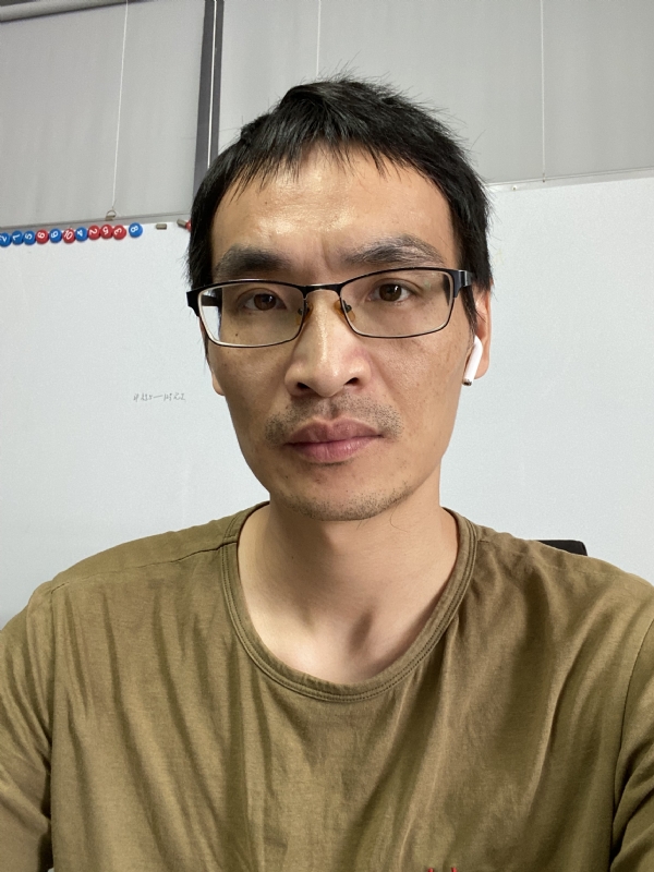 孤独的根号三的第一张照片--岳阳相亲服务中心