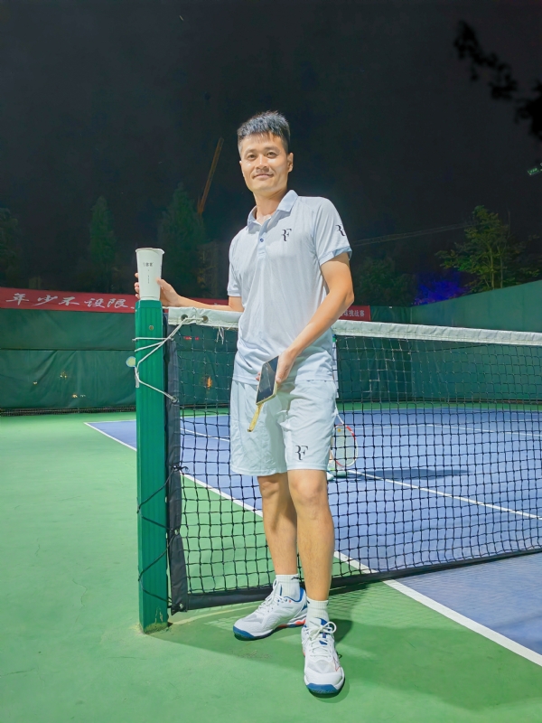 网球罗的第五张照片--岳阳相亲服务中心
