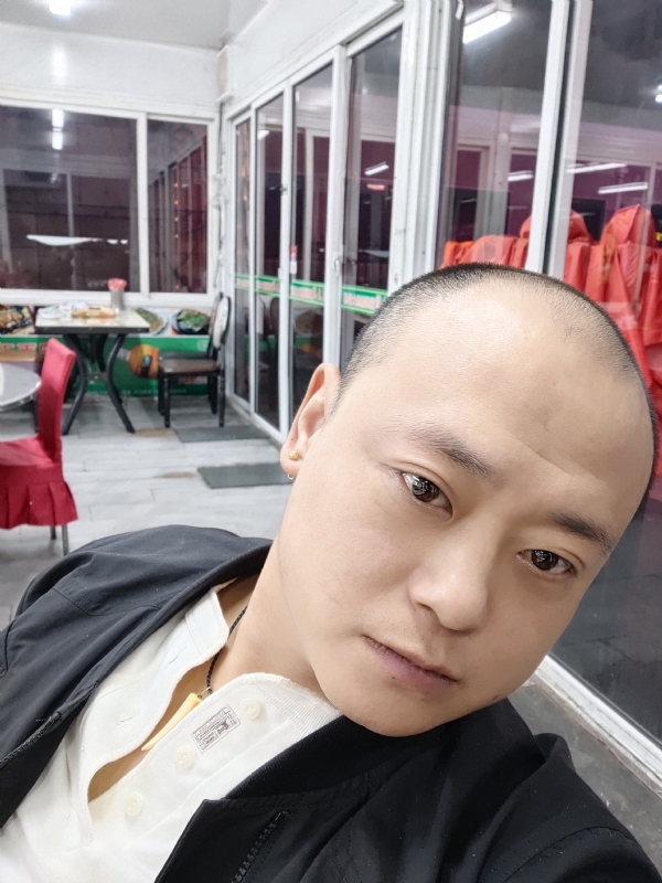 大连相亲的第一张照片--岳阳相亲服务中心