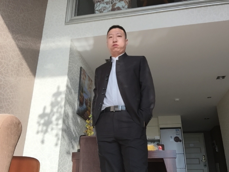 雅小炁的第一张照片--岳阳相亲服务中心