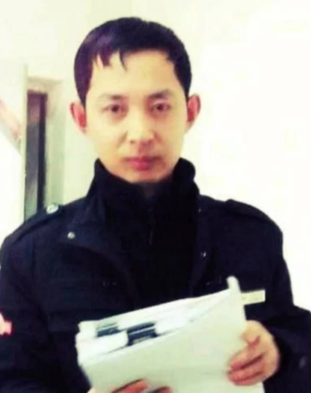 风雨中有你的第一张照片--岳阳相亲服务中心