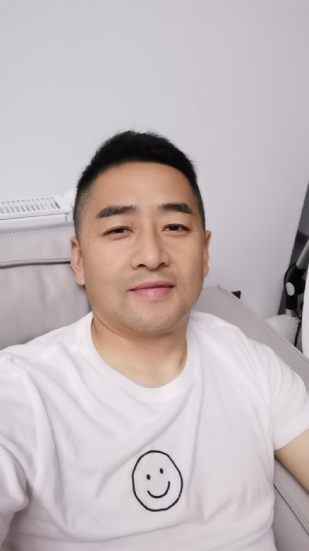 向阳而生的第一张照片--岳阳相亲服务中心