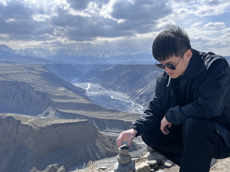 蓦然回首的第一张照片--岳阳相亲服务中心