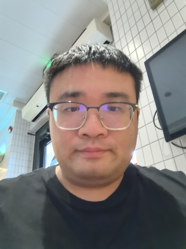 君临天下的第三张照片--岳阳相亲服务中心