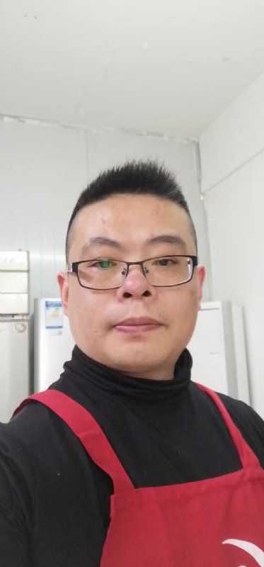 努力奋斗的第一张照片--岳阳相亲服务中心